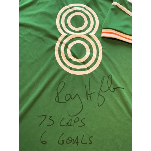 RAY HOUGHTON SIGNED REPUBLIC OF IRELAND NUMBER 8 1980s HOME SHIRT